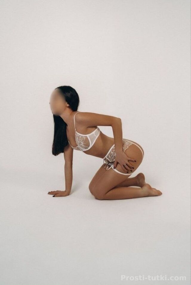 Индивидуалка Мия  Зеленая роща Фотография 